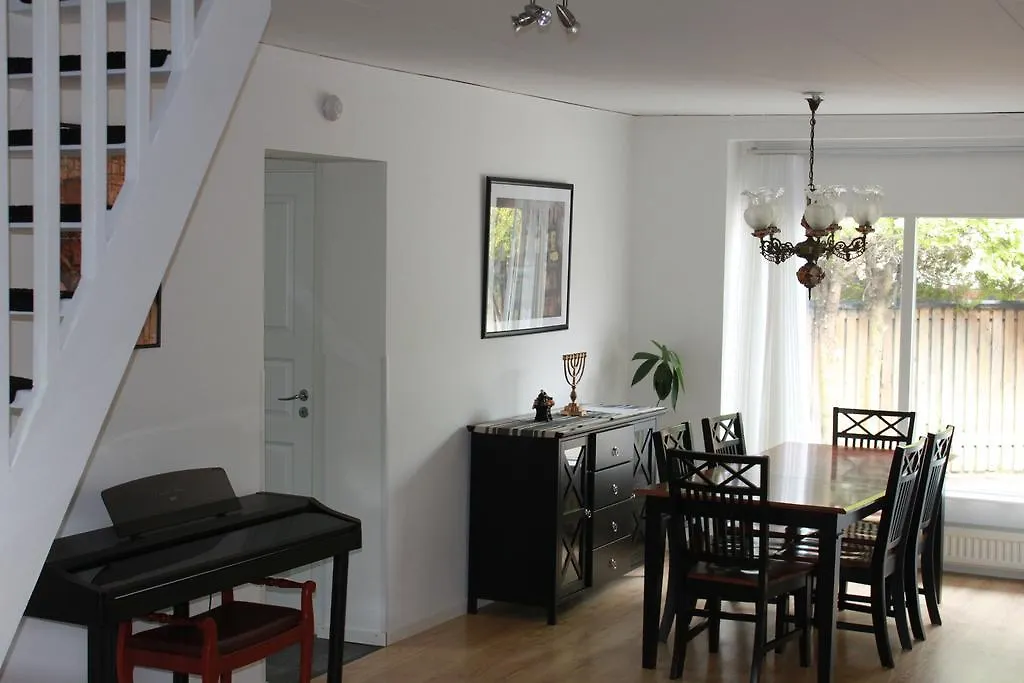 **** Aparthotel Art Holm Family Villa Homeaway Malmö Svezia